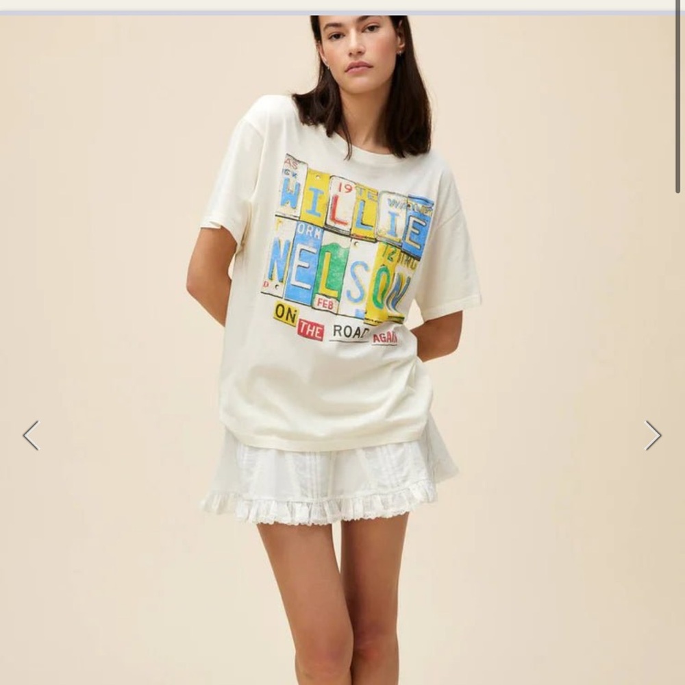Daydreamer Cream Graphic Short Sleeve Tee with Yellow & Blue Print